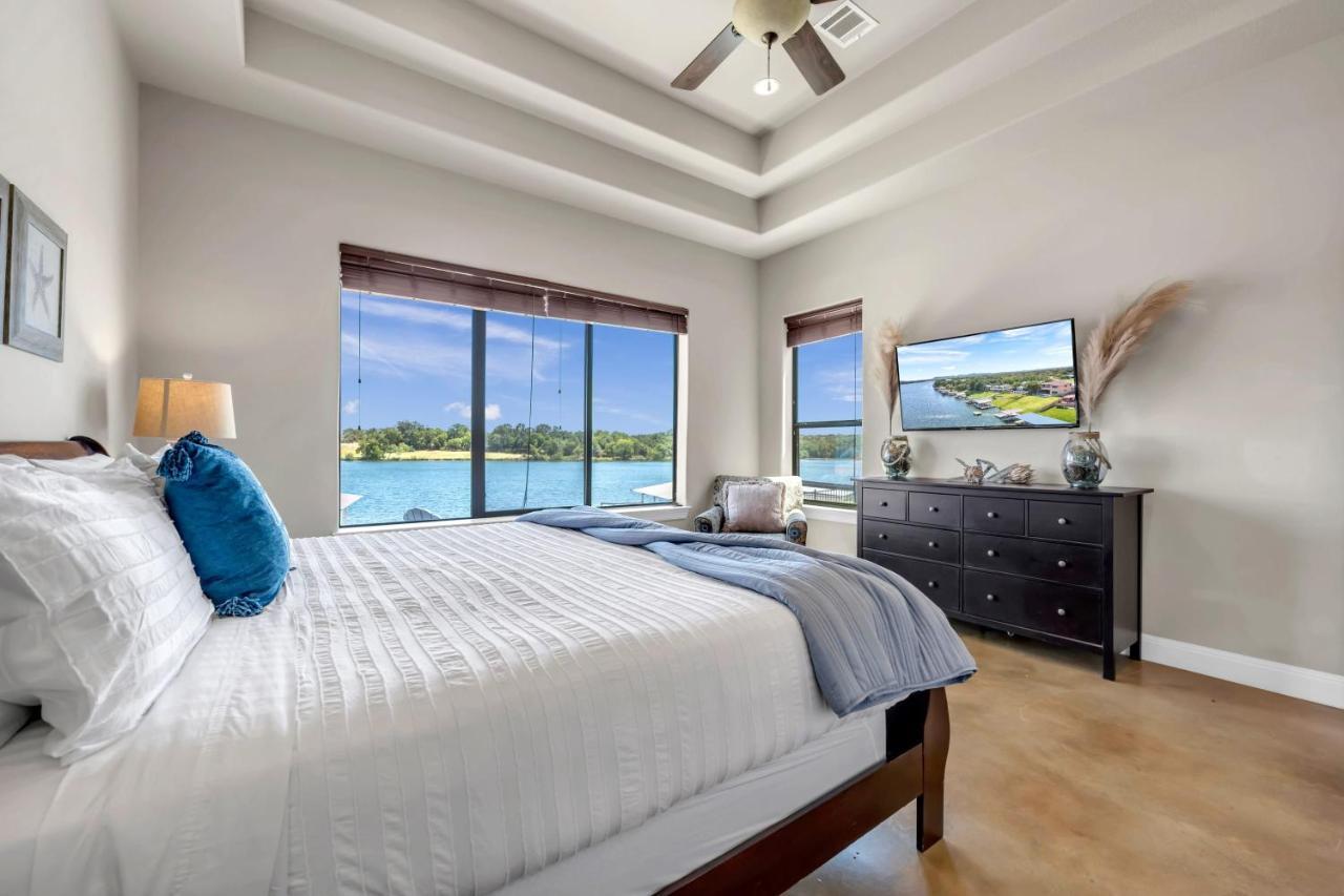 119 Christopher Concierge Services Available Kingsland Экстерьер фото